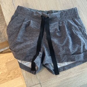Size 4 Lulu shorts